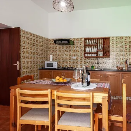 Casa Emblemática Casa Del Cuartel