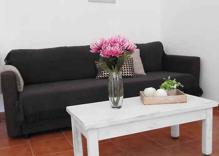 Casa Emblemática Casa Del Cuartel La Oliva